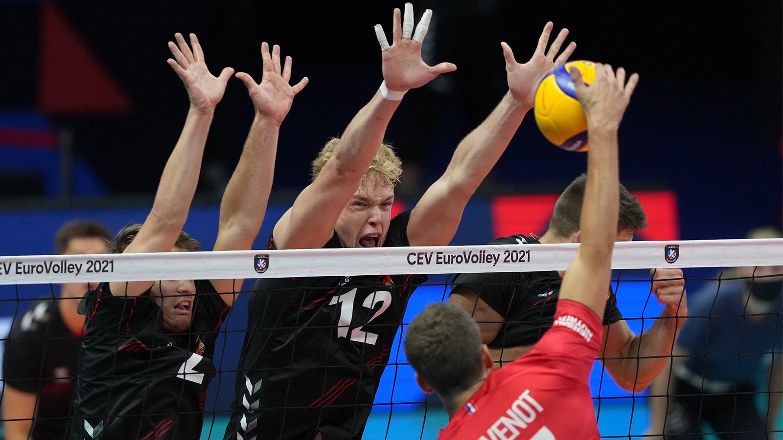 All about volleybal rules and how to play this game